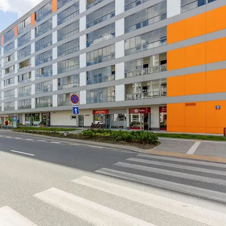 Apartamento Elegant With Balcony & Parking By Renters